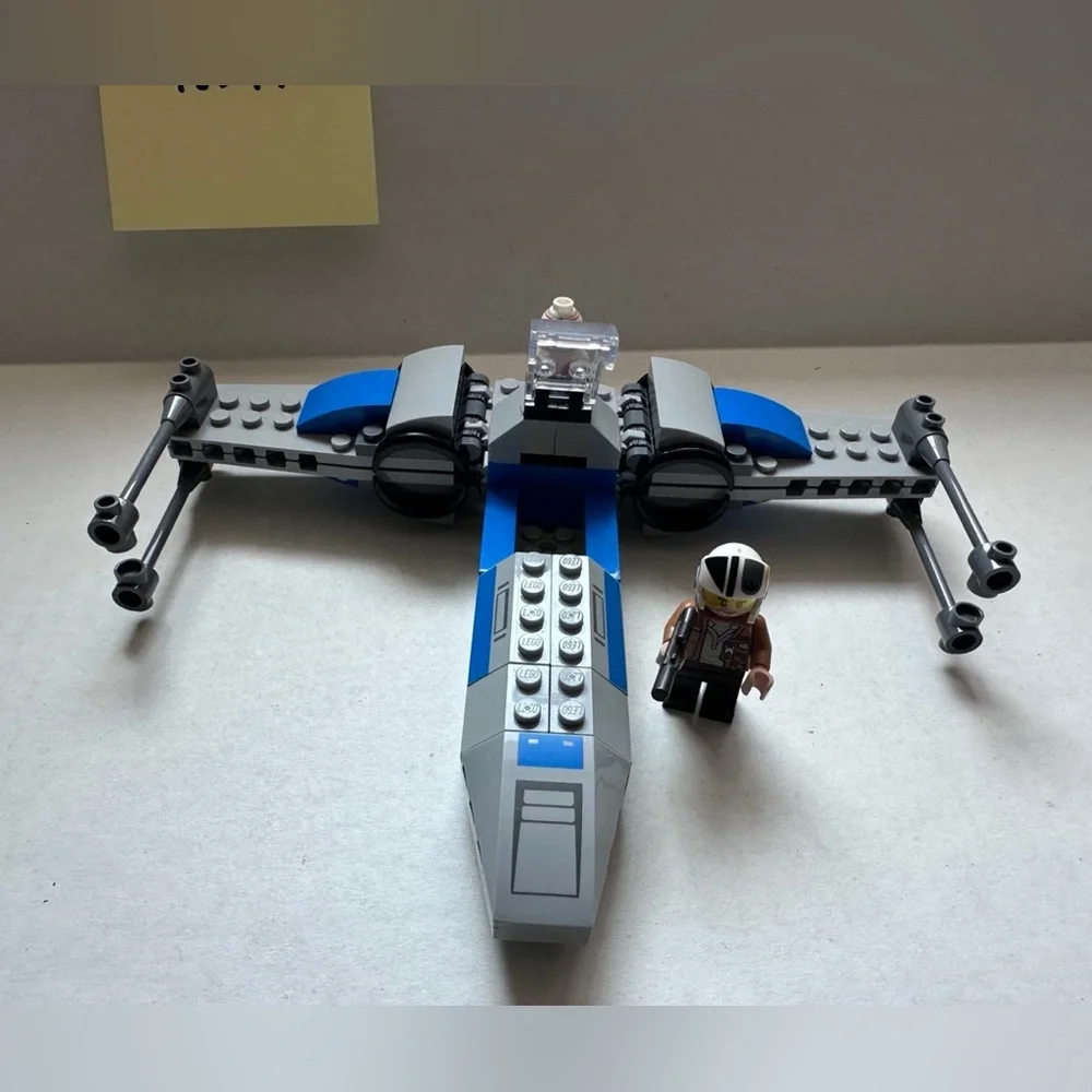 Lego Star Wars Resistance X-wing 75297 - Picture 2 of 3